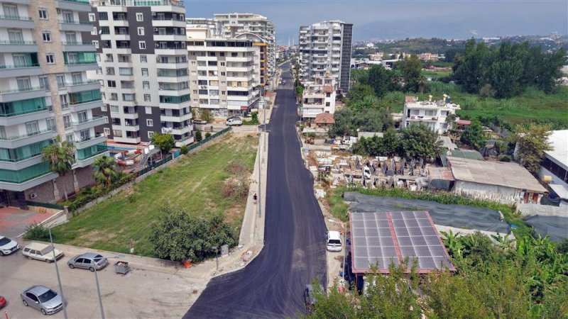 Kestel'de asfalt 9 gün önceden tamamlandı en anlamlı teşekkür iş makinesinin üzerine bırakıldı