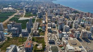 Mahmutlar atatürk caddesi’nde sıcak asfalt çalışmaları hızla ilerliyor