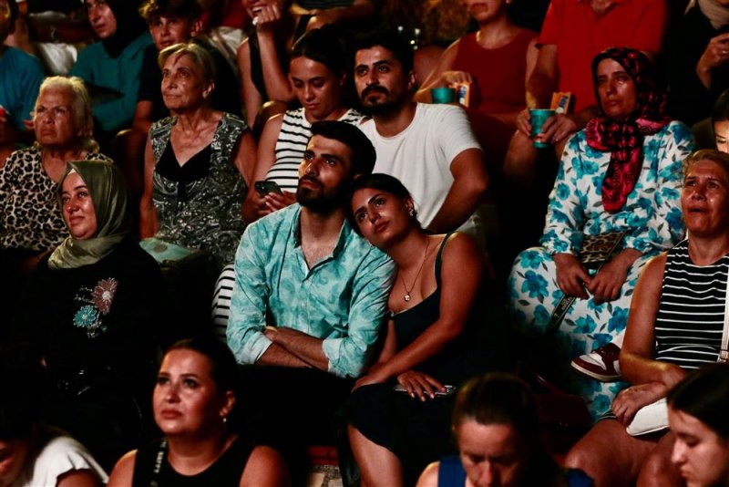 Yeşil&ccedil;am sinema g&uuml;nleri 'neşeli g&uuml;nler' ile başladı