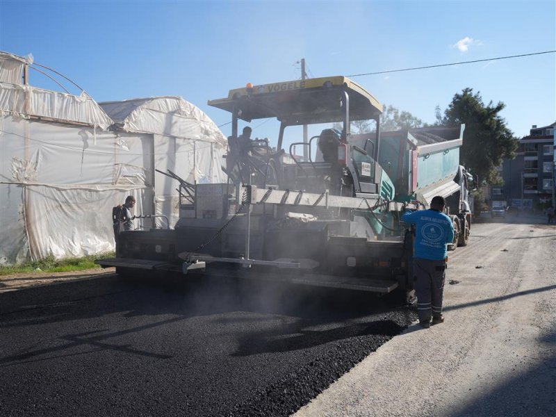 Alanya belediyesi&rsquo;nden payallar&rsquo;a 3,5 kilometrelik sıcak asfalt &ccedil;alışması