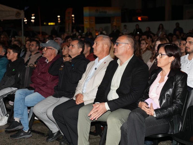 Alanya&rsquo;da kitapla dolu 10 g&uuml;n