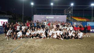 Alanya’da plaj voleybolu şöleni tamamlandı