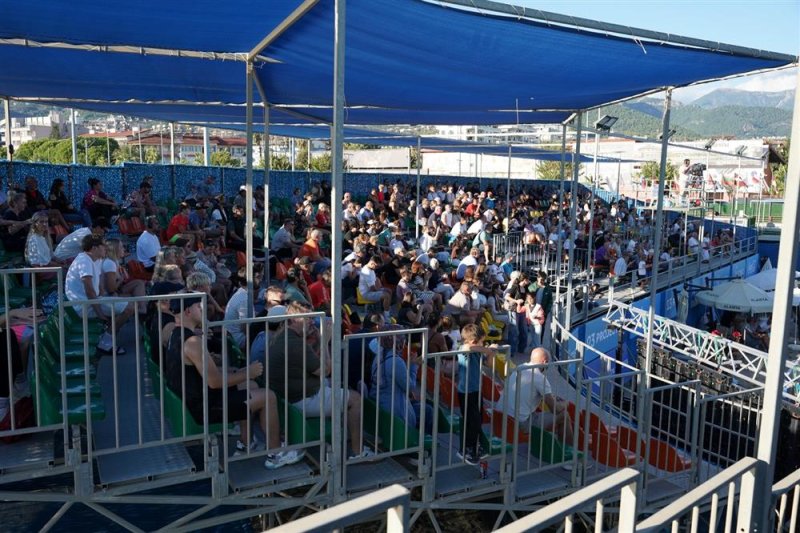 Alanya&rsquo;da plaj voleybolu ş&ouml;leni tamamlandı