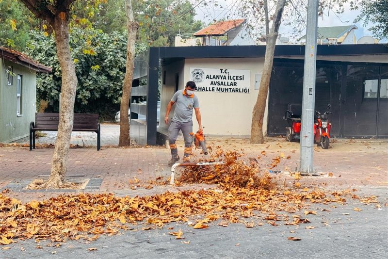 Alanya&rsquo;da yollar temiz, kent daha ferah