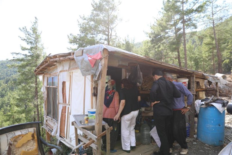 Uğurlu&rsquo;da yaşlı &ccedil;ift yeni yuvasına kavuştu