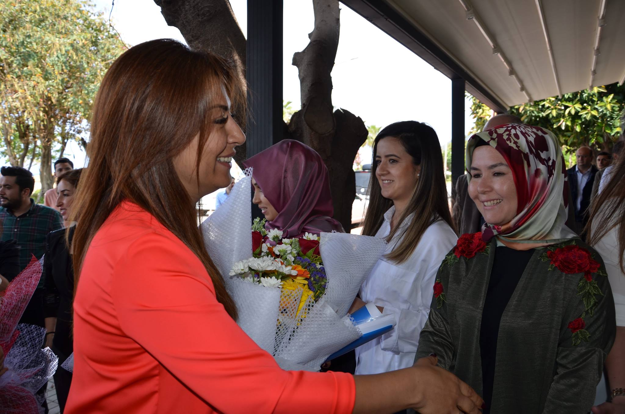 Ebru Türel Alanya'yı sevgisiyle fethetti